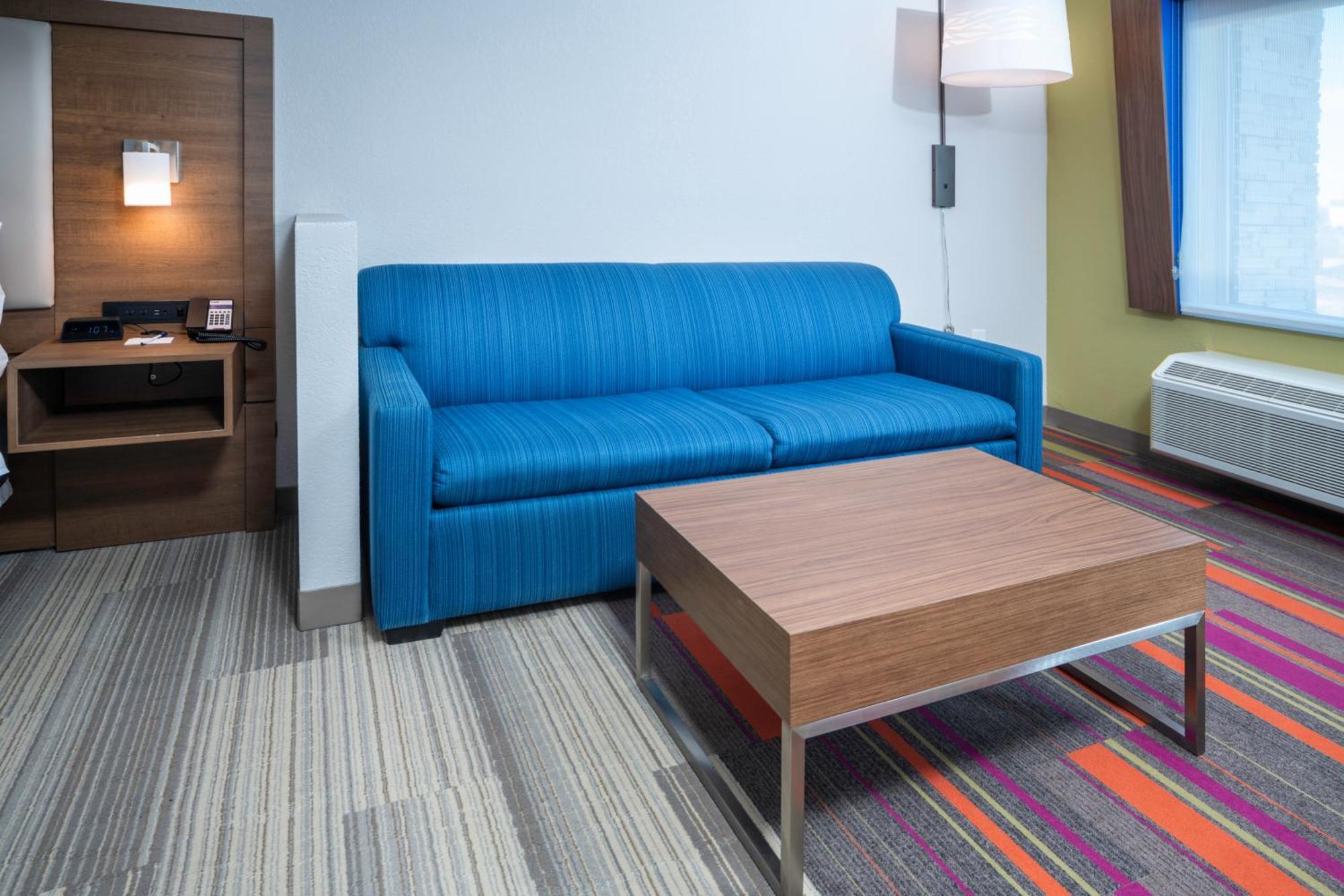 Express & - - Cincinnati Airport By Ihg Hotel Florence