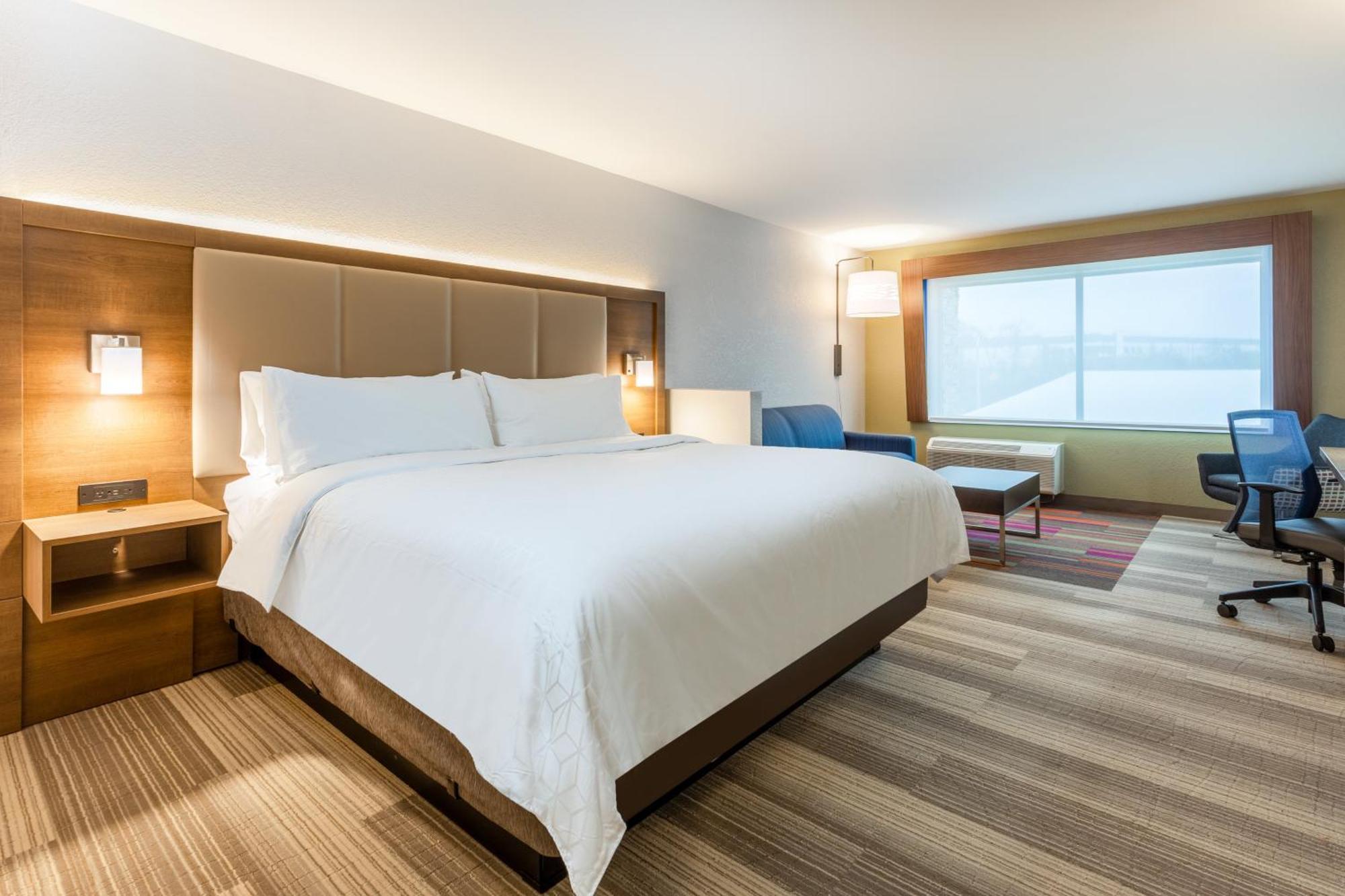 Express & - - Cincinnati Airport By Ihg Florence